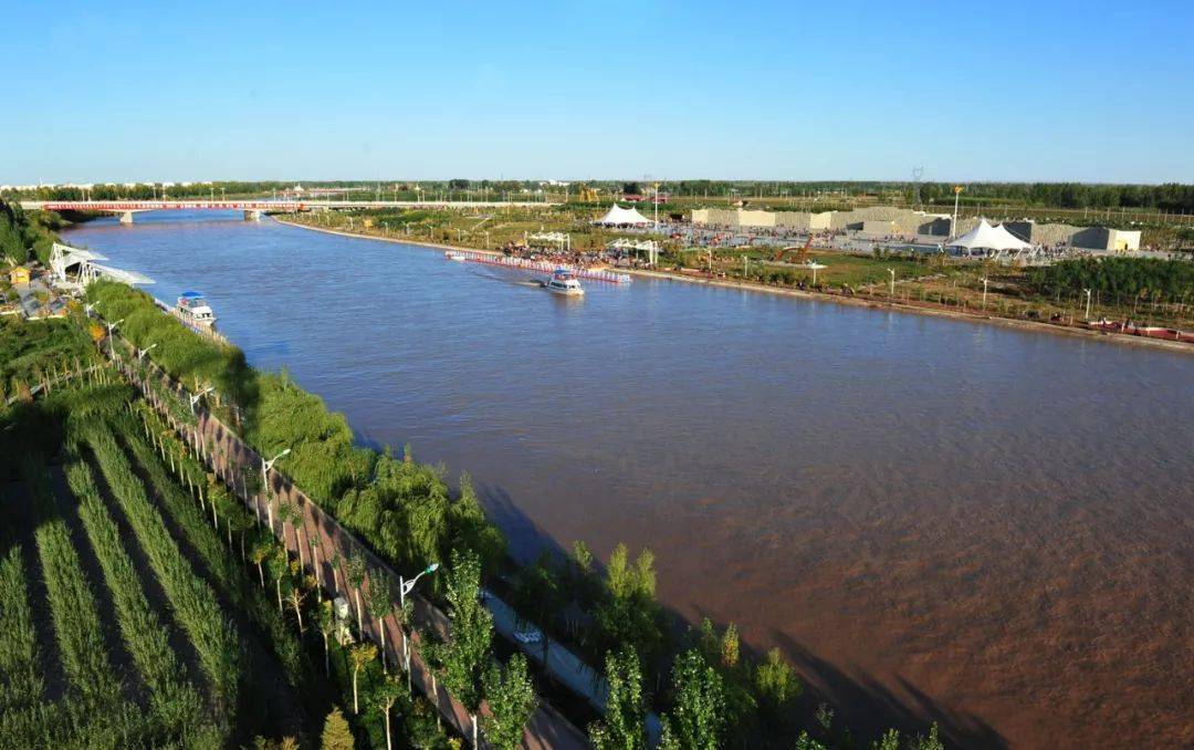 巴彦淖尔,草原的诗意图卷